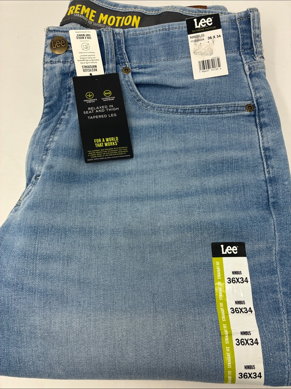 Lee Men's Extreme Motion Straight Taper Jean, Nimbus, 36W x 34L